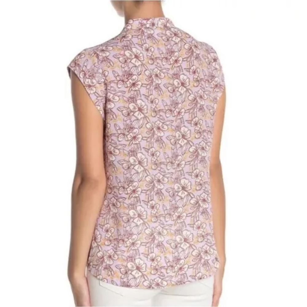 Halogen V Neck Floral Blouse - Picture 2 of 7